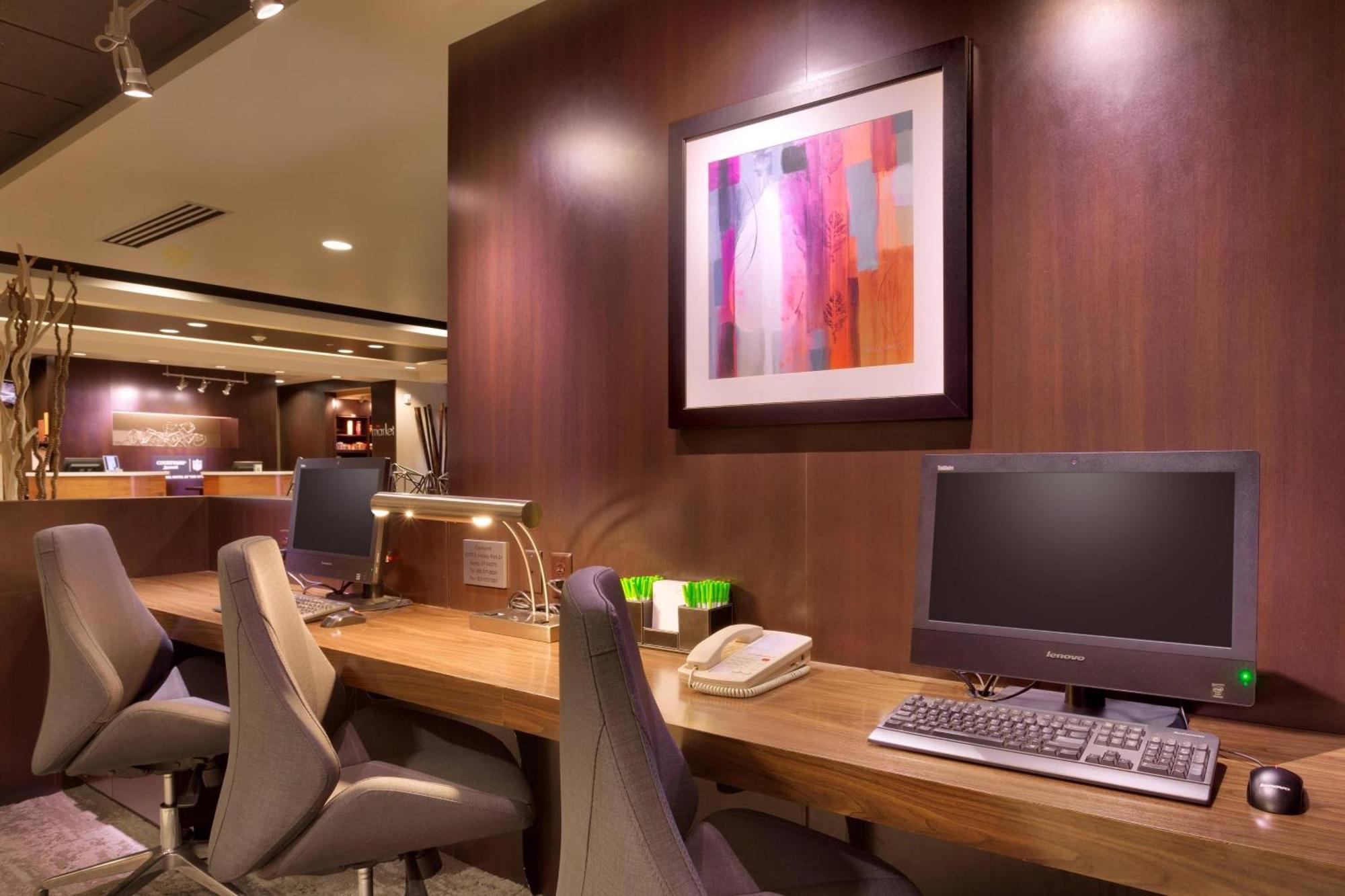 Courtyard By Marriott Salt Lake City Санди Экстерьер фото