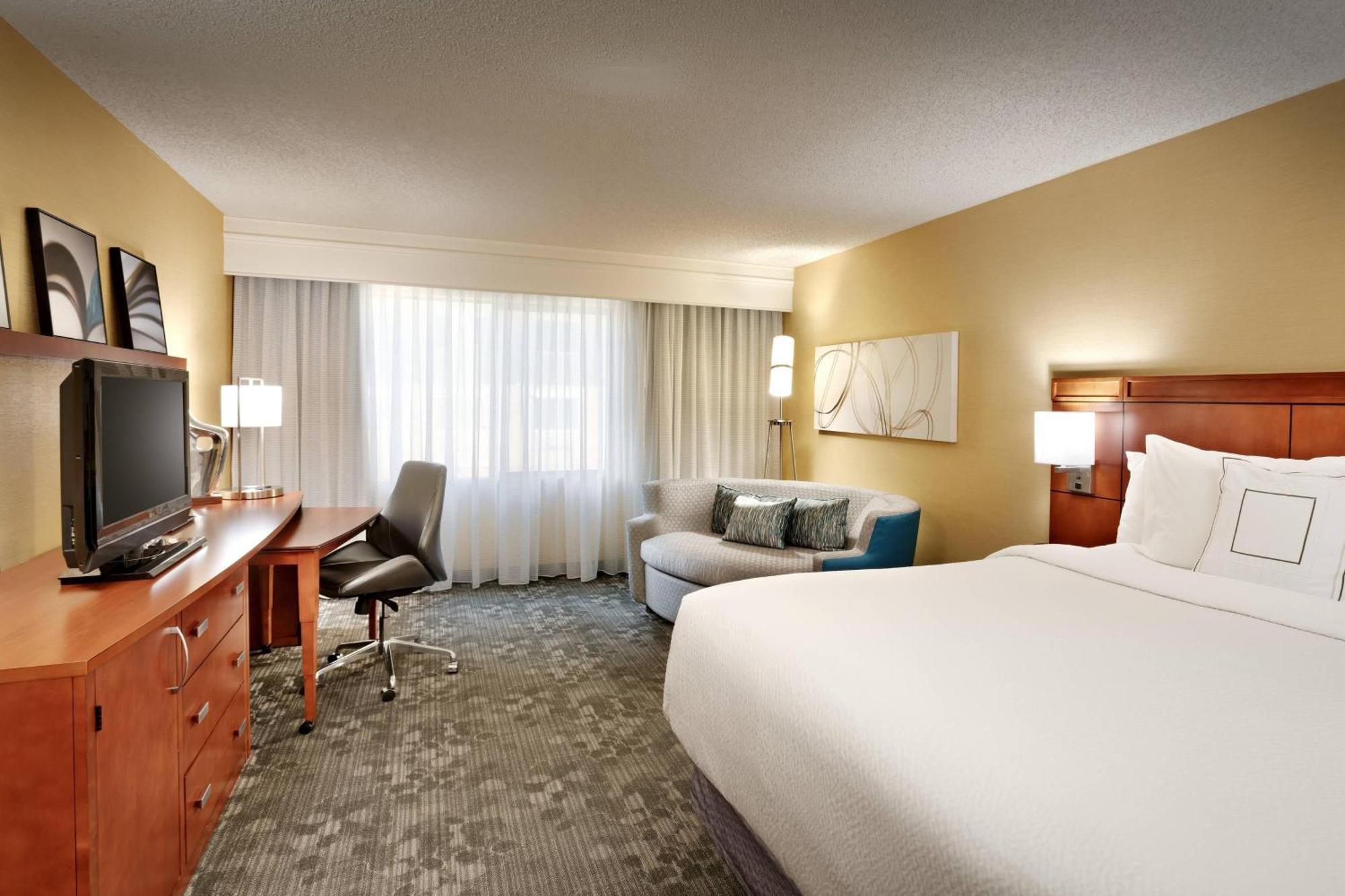 Courtyard By Marriott Salt Lake City Санди Экстерьер фото
