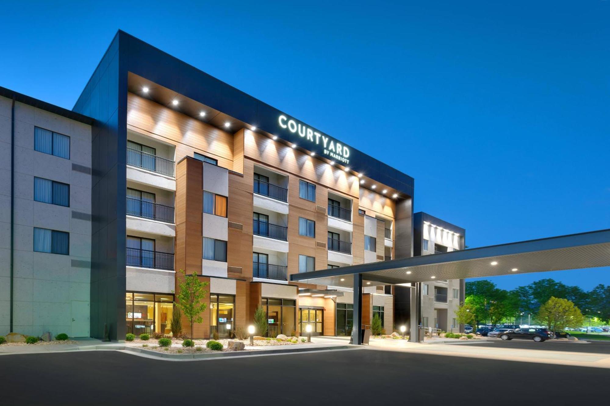 Courtyard By Marriott Salt Lake City Санди Экстерьер фото