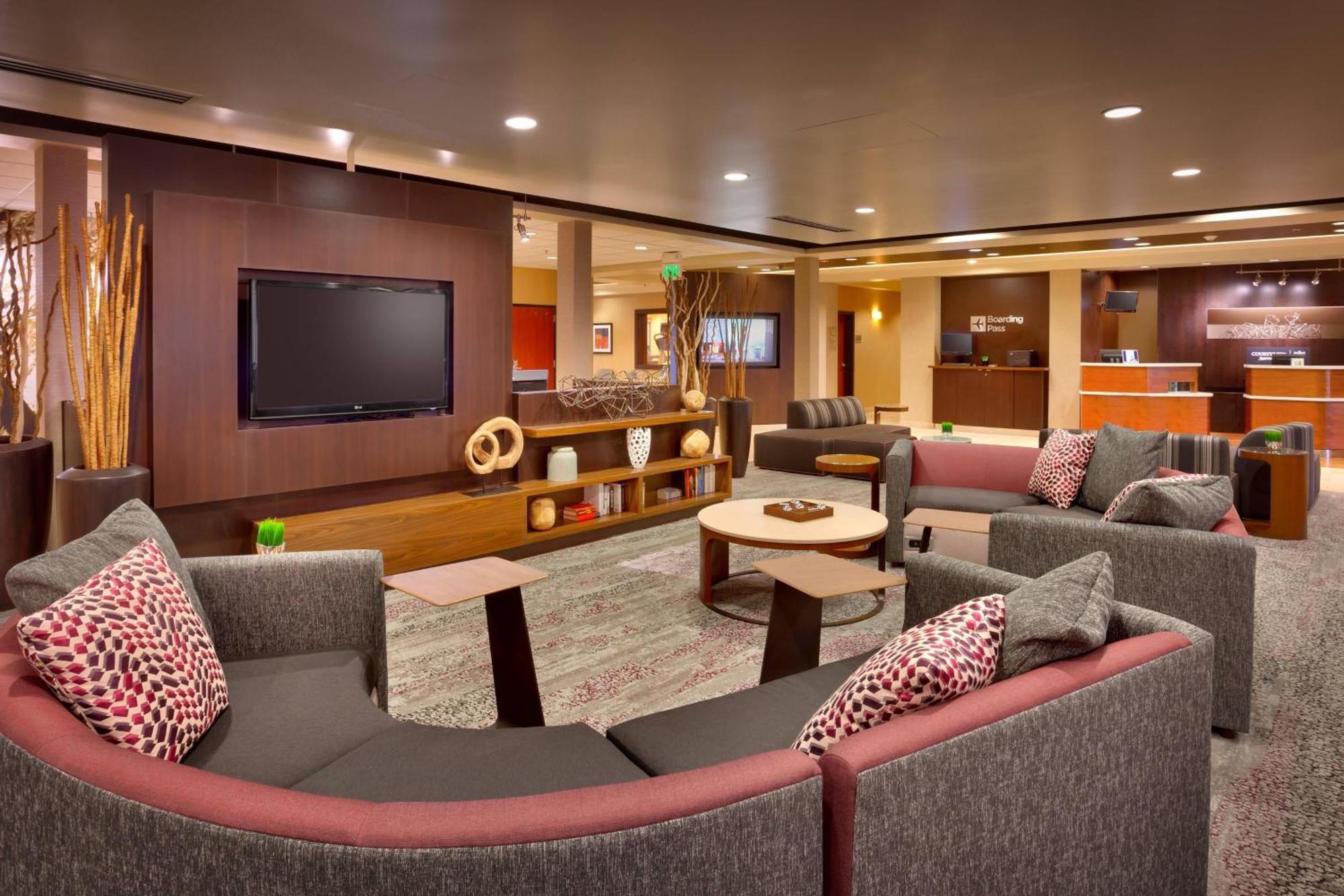 Courtyard By Marriott Salt Lake City Санди Экстерьер фото
