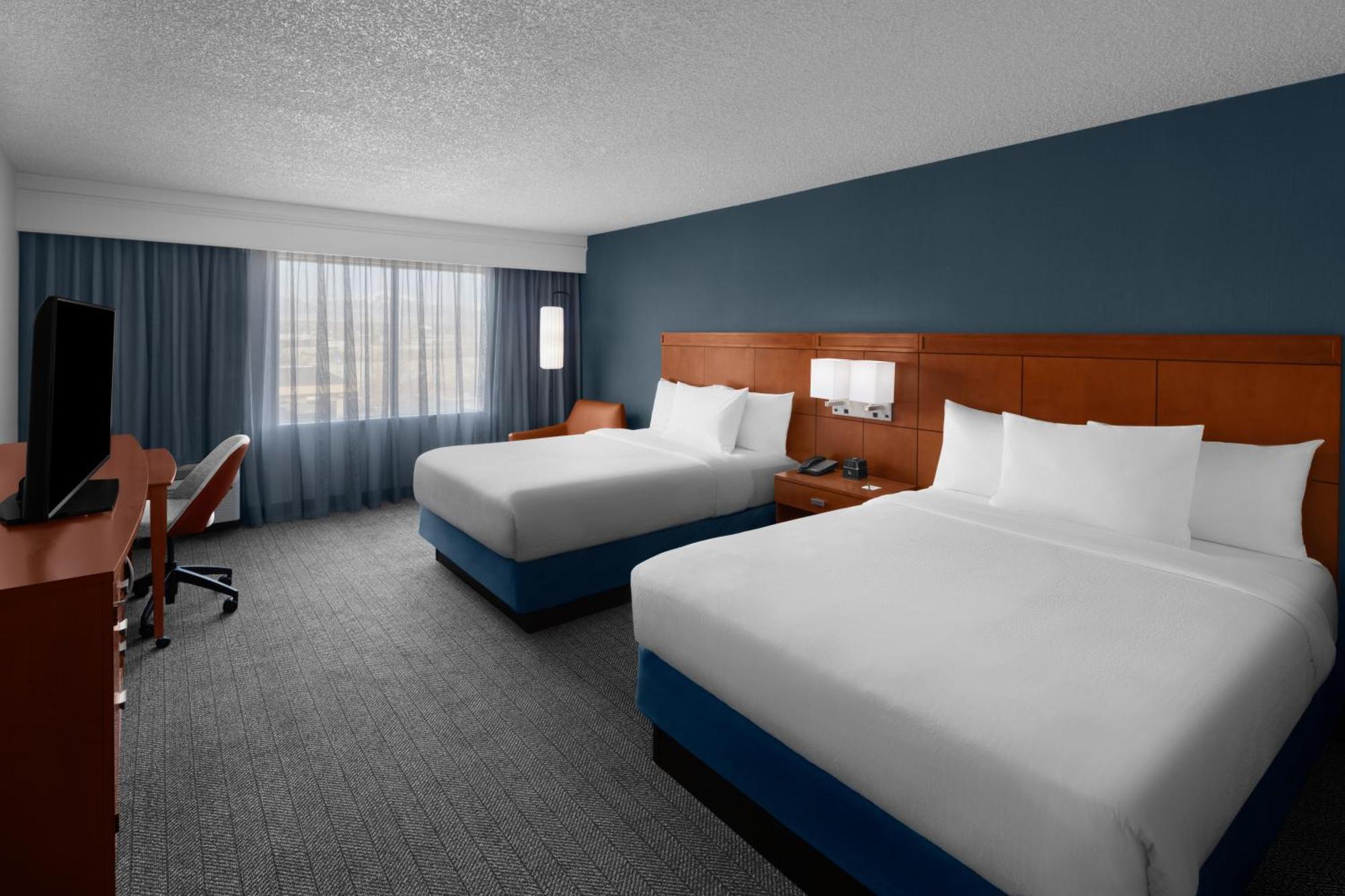 Courtyard By Marriott Salt Lake City Санди Экстерьер фото